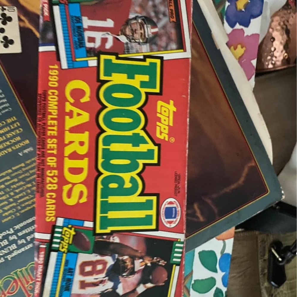 Topps Red and Yellow Card Games Extravaganza